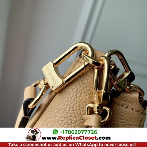 Louis Vuitton Pochete - Image 2