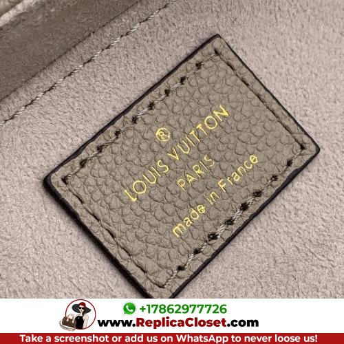 Louis Vuitton Favorite - Image 4