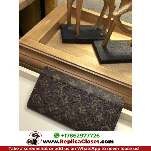 Louis Vuitton Wallet - Image 7