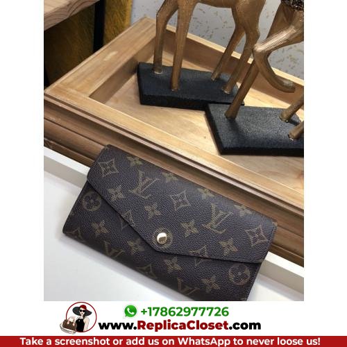 Louis Vuitton Wallet - Image 9