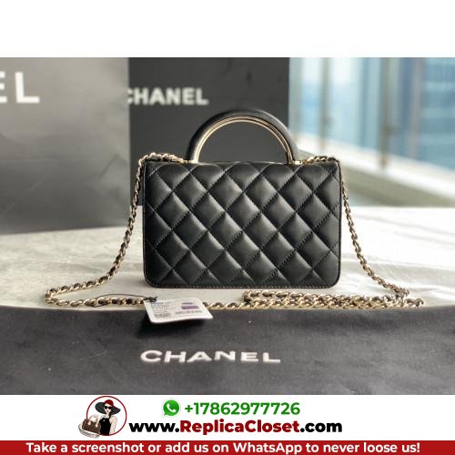 Chanel WOC - Image 4