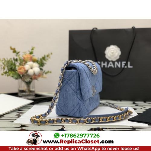 Chanel 19 Bag - Image 3