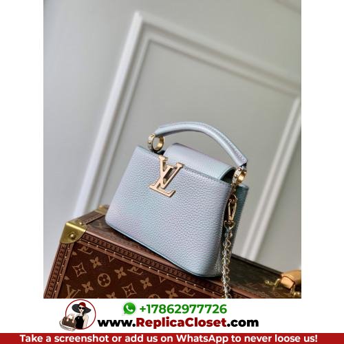 Louis Vuitton Capucines - Image 3