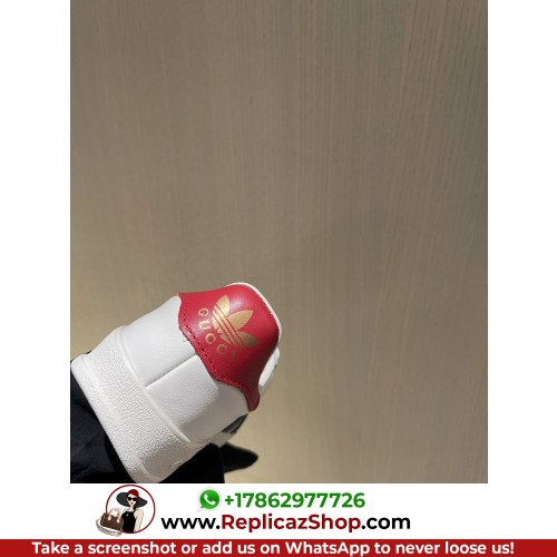 Gucci Low Top Sneakers - Image 9