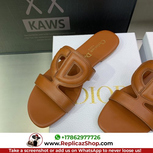 Dior Sandals & Slides - Image 4