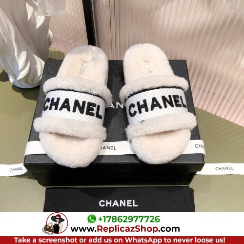 Dior Sandals & Slides - Image 4