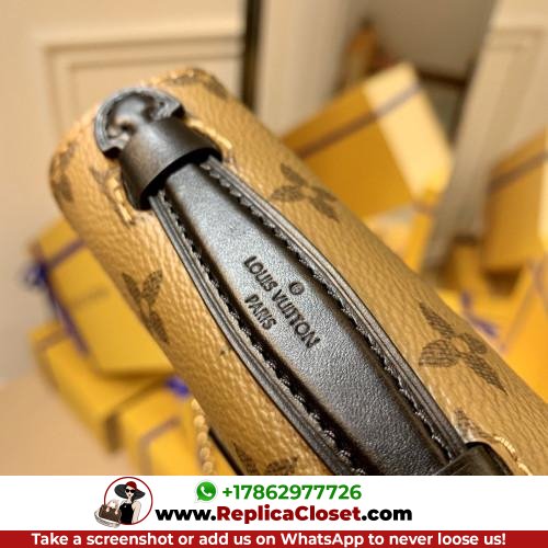Louis Vuitton Pochete - Image 2