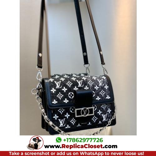 Louis Vuitton Petite Malle