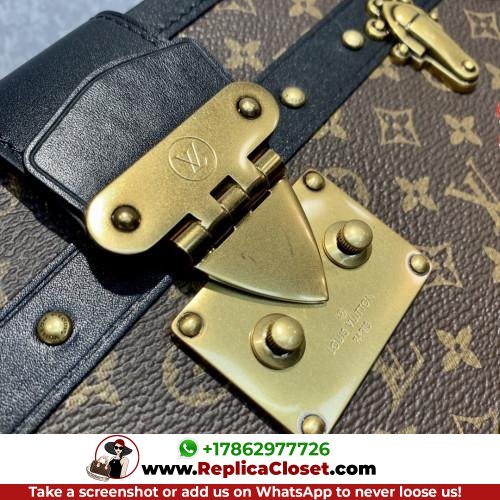 Louis Vuitton Petite Malle - Image 4