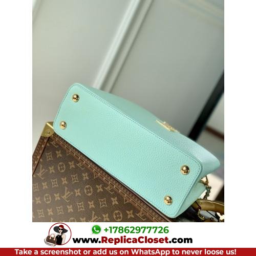 Louis Vuitton Capucines - Image 4