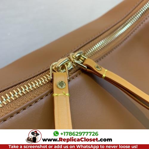 Louis Vuitton Tote - Image 7