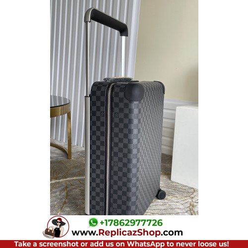 Louis Vuitton Travel Bag - Image 4