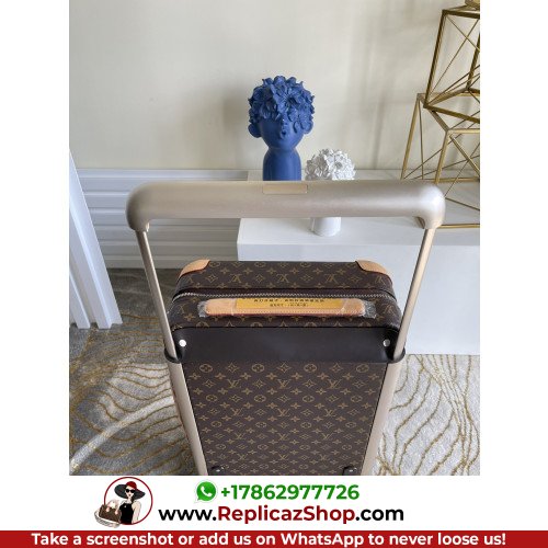 Louis Vuitton Travel Bag - Image 4