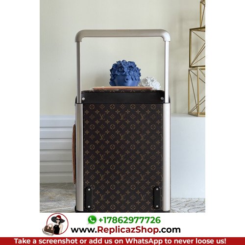 Louis Vuitton Travel Bag - Image 7