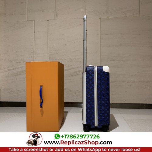 Louis Vuitton Travel Bag - Image 4