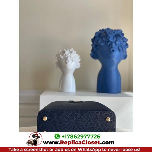 Louis Vuitton Capucines - Image 7