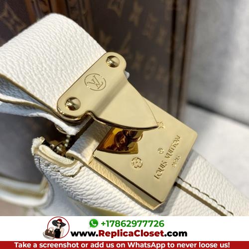 Louis Vuitton Tote - Image 7