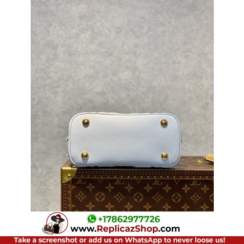 Louis Vuitton Alma - Image 7