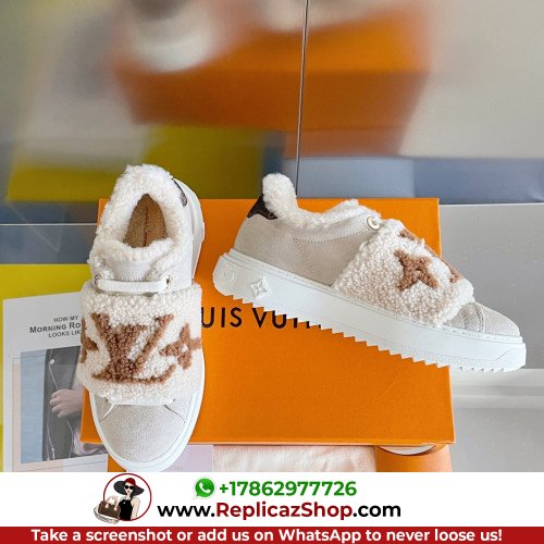 Louis Vuitton Low Top Sneakers - Image 3
