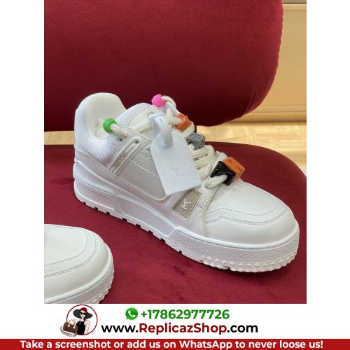 Louis Vuitton Low Top Sneakers - Image 2