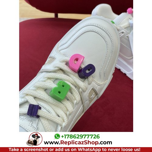 Louis Vuitton Low Top Sneakers - Image 8