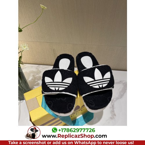 Gucci Sandals & Sliders - Image 3