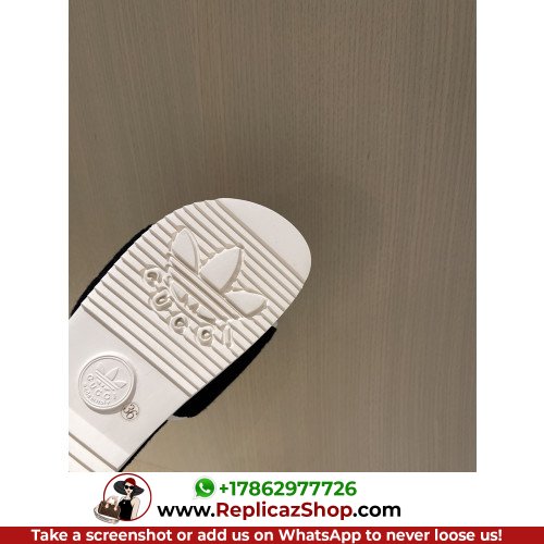 Gucci Sandals & Sliders - Image 9