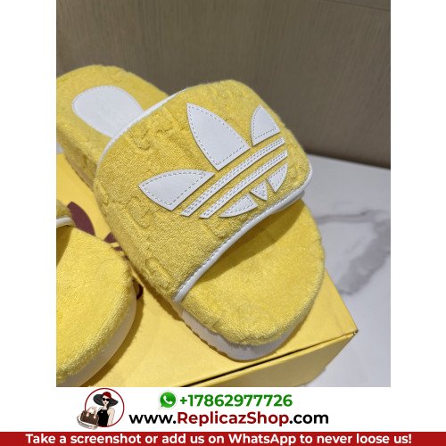 Gucci Sandals & Sliders - Image 2