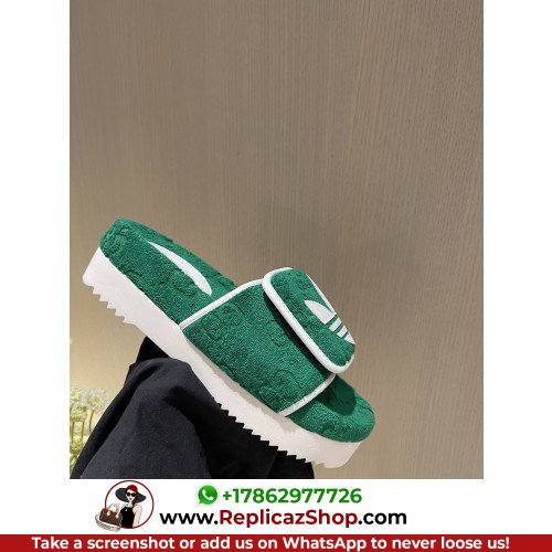 Gucci Sandals & Sliders - Image 2