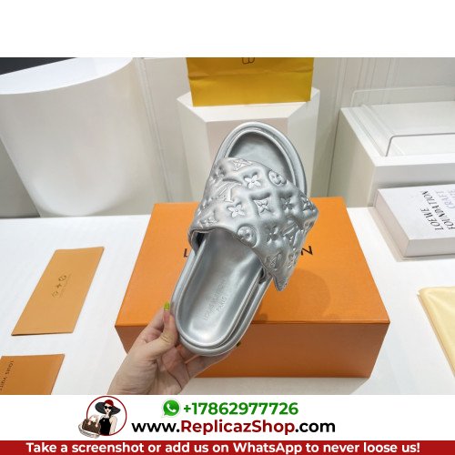 Louis Vuitton Sandals & Sliders - Image 9