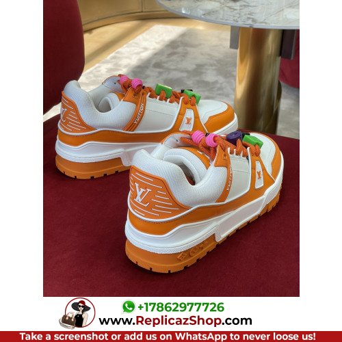 Louis Vuitton Low Top Sneakers - Image 6