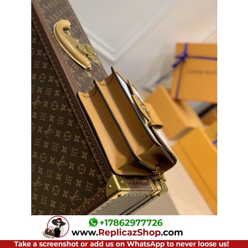 Louis Vuitton Petite Malle - Image 6