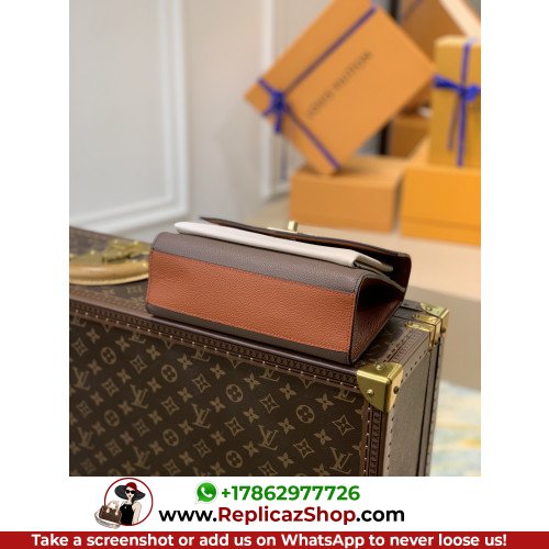 Louis Vuitton Favorite - Image 3