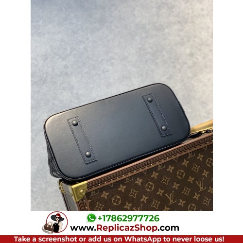 Louis Vuitton Alma - Image 5