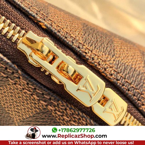 Louis Vuitton Alma - Image 9