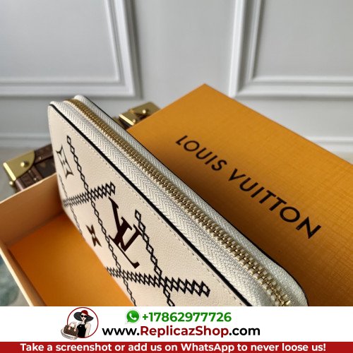 Louis Vuitton Wallet - Image 5