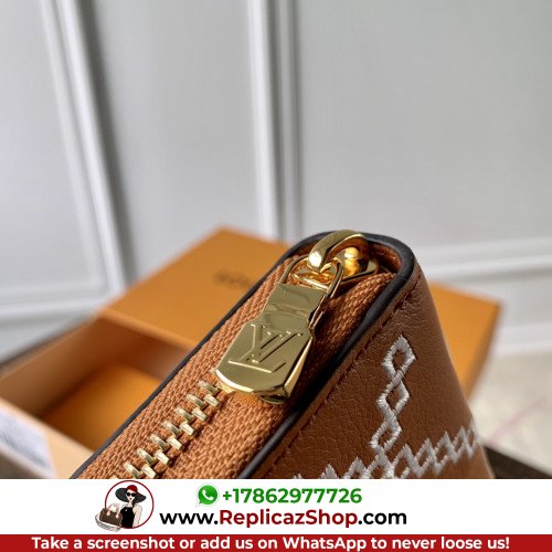 Louis Vuitton Wallet - Image 5