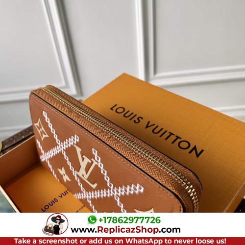 Louis Vuitton Wallet - Image 9