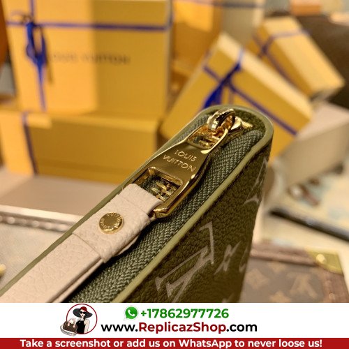 Louis Vuitton Wallet - Image 3