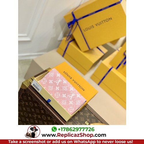 Louis Vuitton Wallet - Image 4