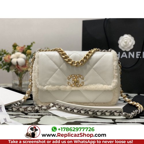 Chanel 19 Bag - Image 9