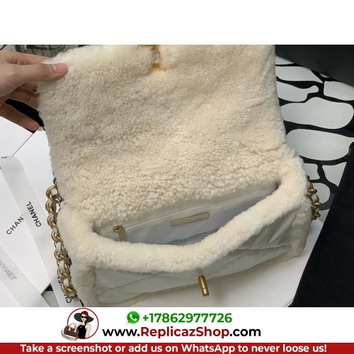 Chanel 19 Bag - Image 10