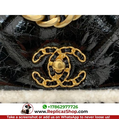 Chanel 19 Bag - Image 2