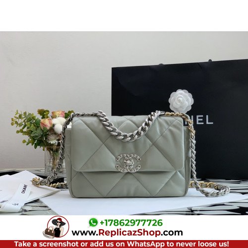 Chanel 19 Bag - Image 8