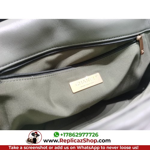 Chanel 19 Bag - Image 10