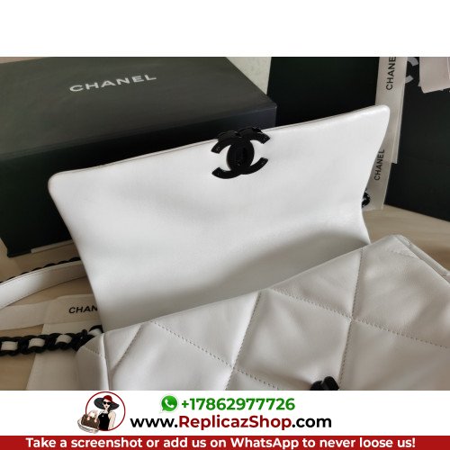 Chanel 19 Bag - Image 8