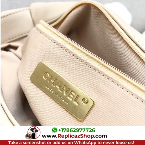 Chanel 19 Bag - Image 3