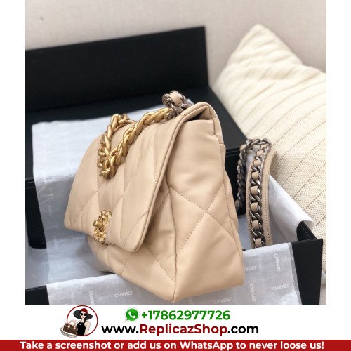 Chanel 19 Bag - Image 9
