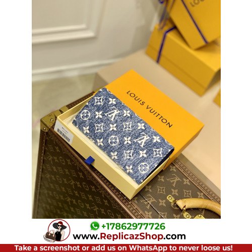 Louis Vuitton Wallet - Image 7