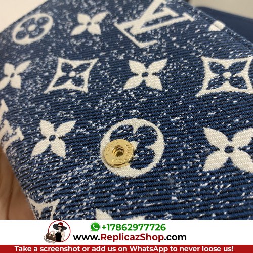 Louis Vuitton Wallet - Image 8